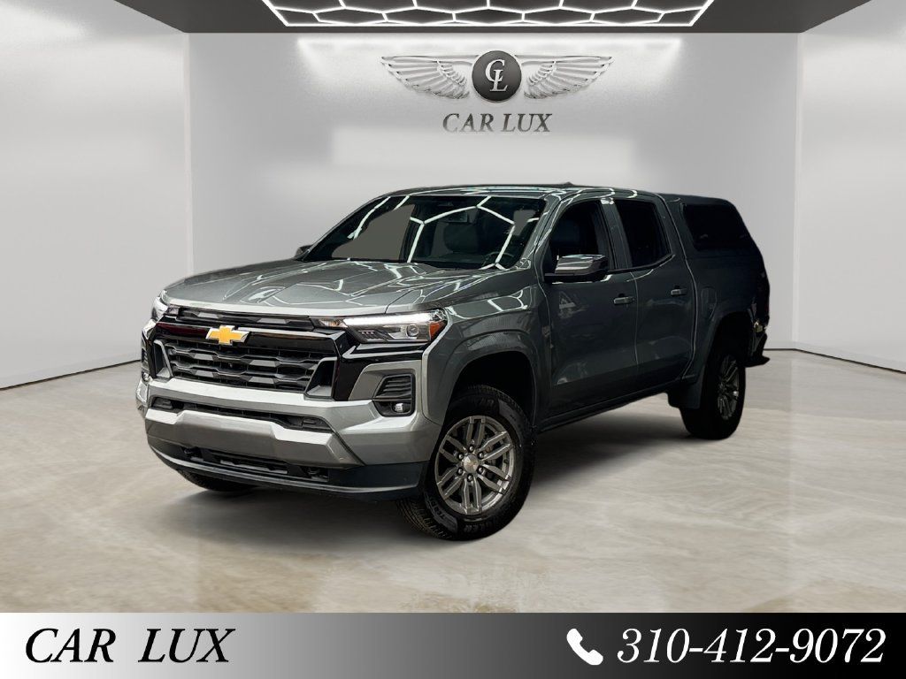 Used 2025 Chevrolet Colorado LT w/ LT Convenience Package AWD/4WD image 1
