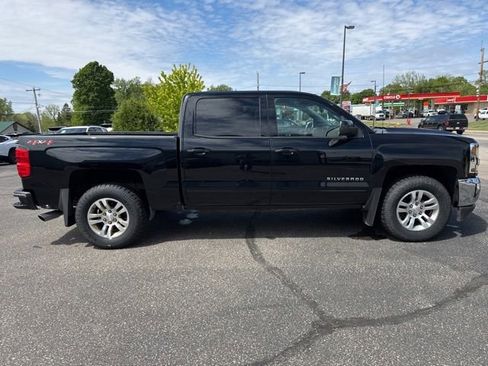 Used 2018 Chevrolet Silverado 1500 LT w/ All Star Edition AWD/4WD image 6