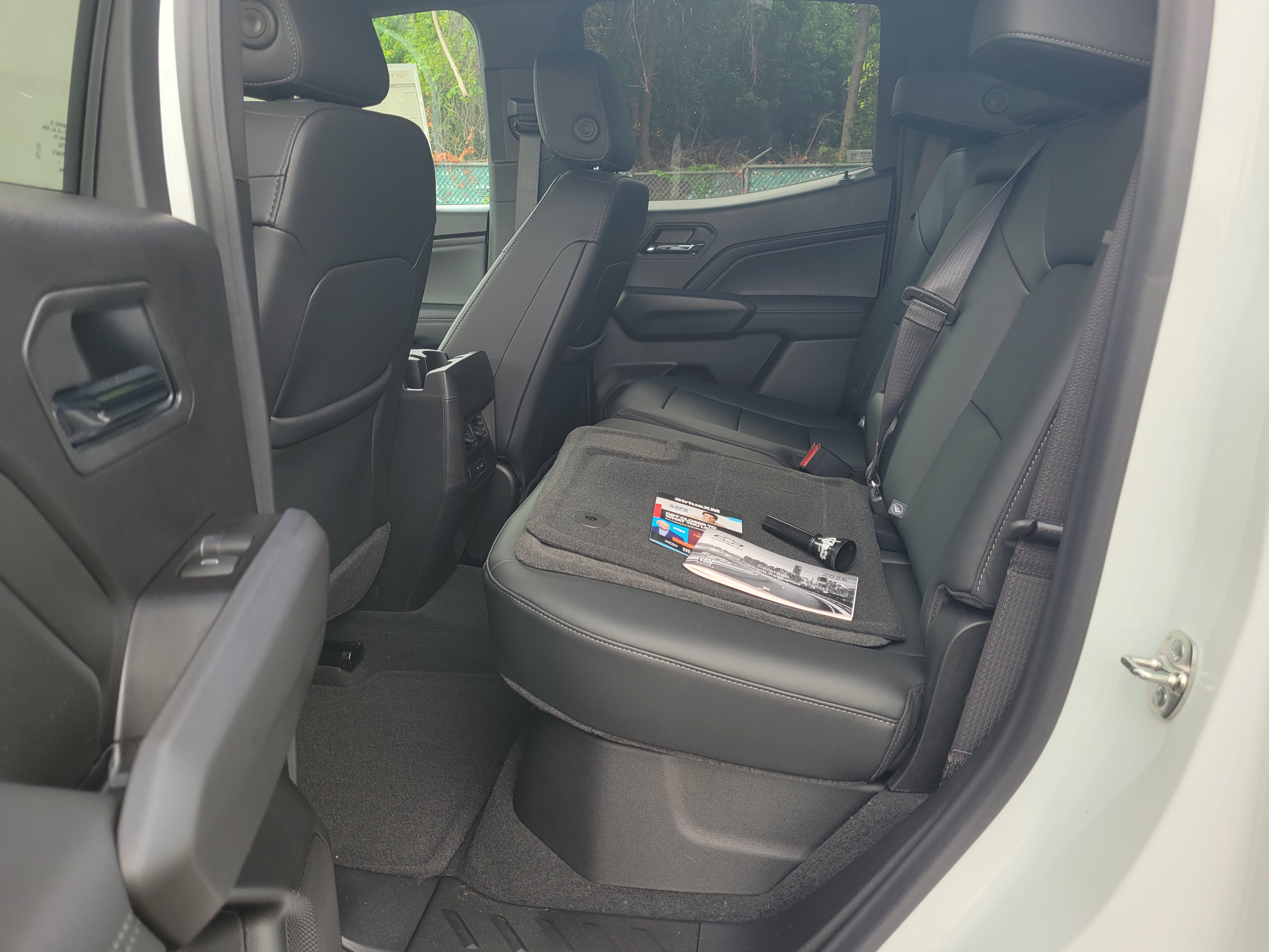 New 2026 Chevrolet Colorado LT w/ LT Convenience Package RWD image 37