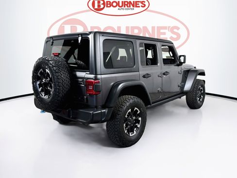 Used 2025 Jeep Wrangler Unlimited Rubicon 4xe w/ Convenience Group AWD/4WD image 9
