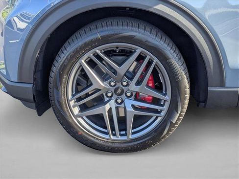 New 2026 Ford Explorer ST RWD image 9