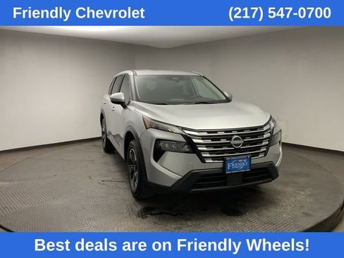 Used 2024 Nissan Rogue SV image 1