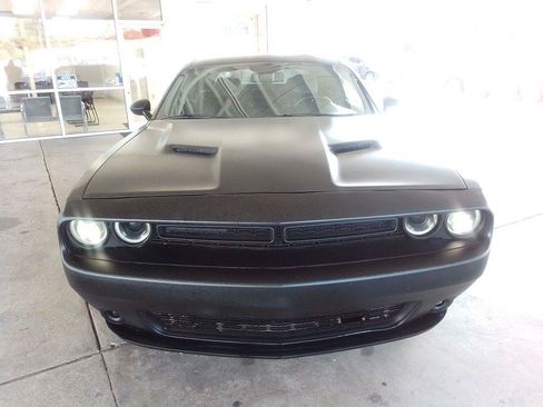 Used 2018 Dodge Challenger SXT Plus RWD image 3