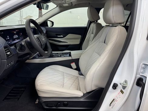 New 2026 Nissan Sentra SL FWD image 11