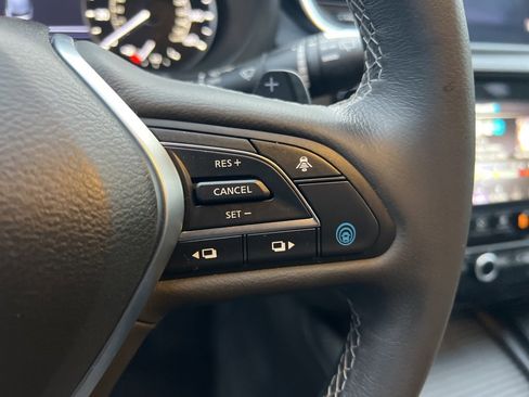 Used 2022 INFINITI QX50 Luxe image 17