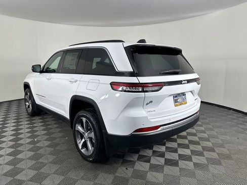 New 2026 Jeep Grand Cherokee Limited image 4