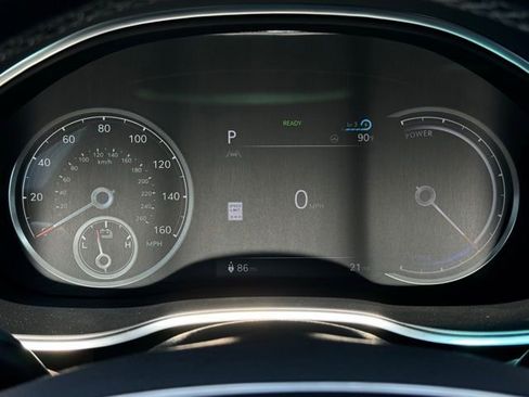 Used 2024 Genesis G80 image 26