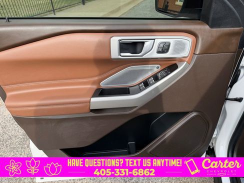 Used 2022 Ford Explorer King Ranch image 14