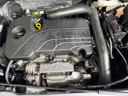 Used 2025 Chevrolet Equinox LT w/ Convenience Package II AWD/4WD image 43