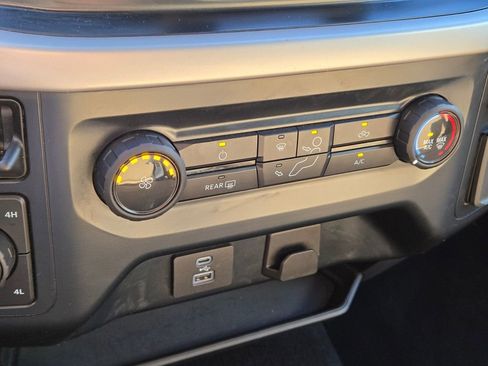 Used 2023 Ford F150 XLT AWD/4WD image 27