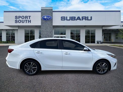 Used 2024 Kia Forte LXS w/ LXS Technology Package image 2