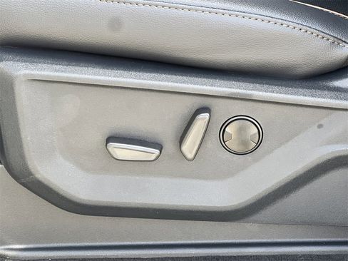 New 2026 Ford F250 Lariat w/ Black Appearance Package image 26