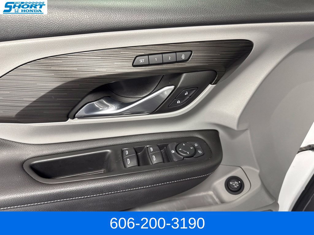 Used 2022 GMC Terrain SLT AWD/4WD image 28