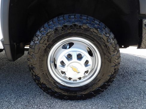 Used 2025 Chevrolet Silverado 3500 W/T w/ WT Convenience Package AWD/4WD image 70