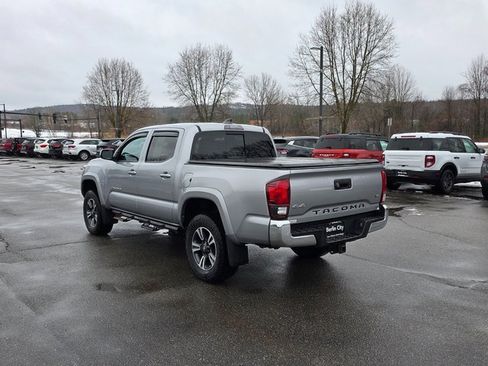 Used 2021 Toyota Tacoma SR image 6