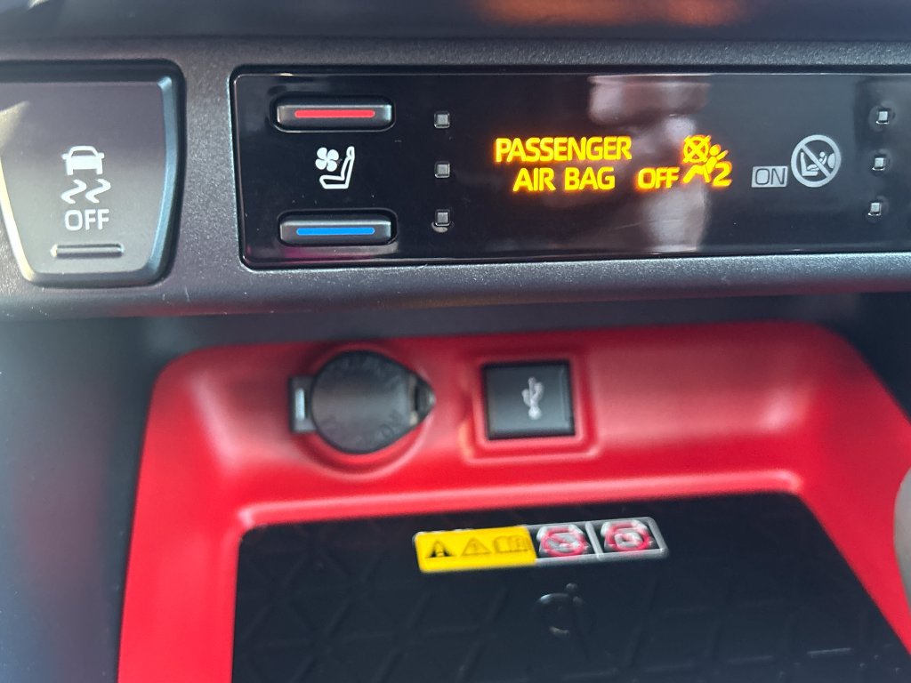 Certified 2022 Toyota RAV4 TRD Off-Road AWD/4WD image 32
