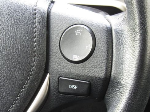 Used 2015 Toyota RAV4 Limited w/ Technology Package image 25