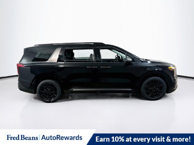 New 2025 Kia Carnival SX FWD image 3