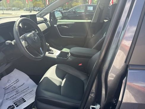 Used 2024 Toyota RAV4 Limited w/ Advanced Technology Package image 5