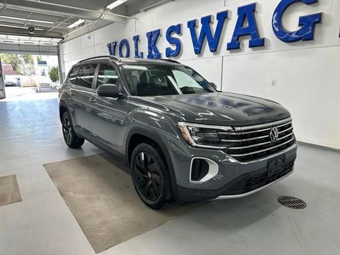 New 2026 Volkswagen Atlas SE AWD/4WD image 2