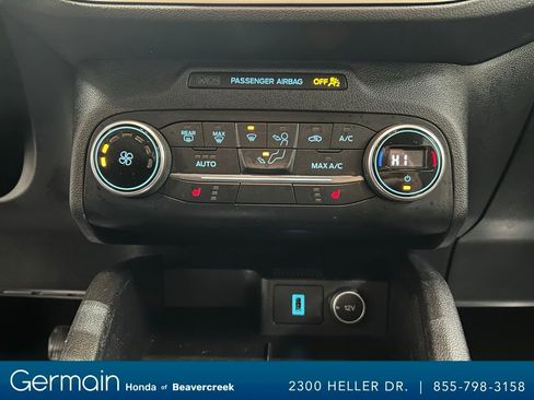 Used 2020 Ford Escape SE image 22