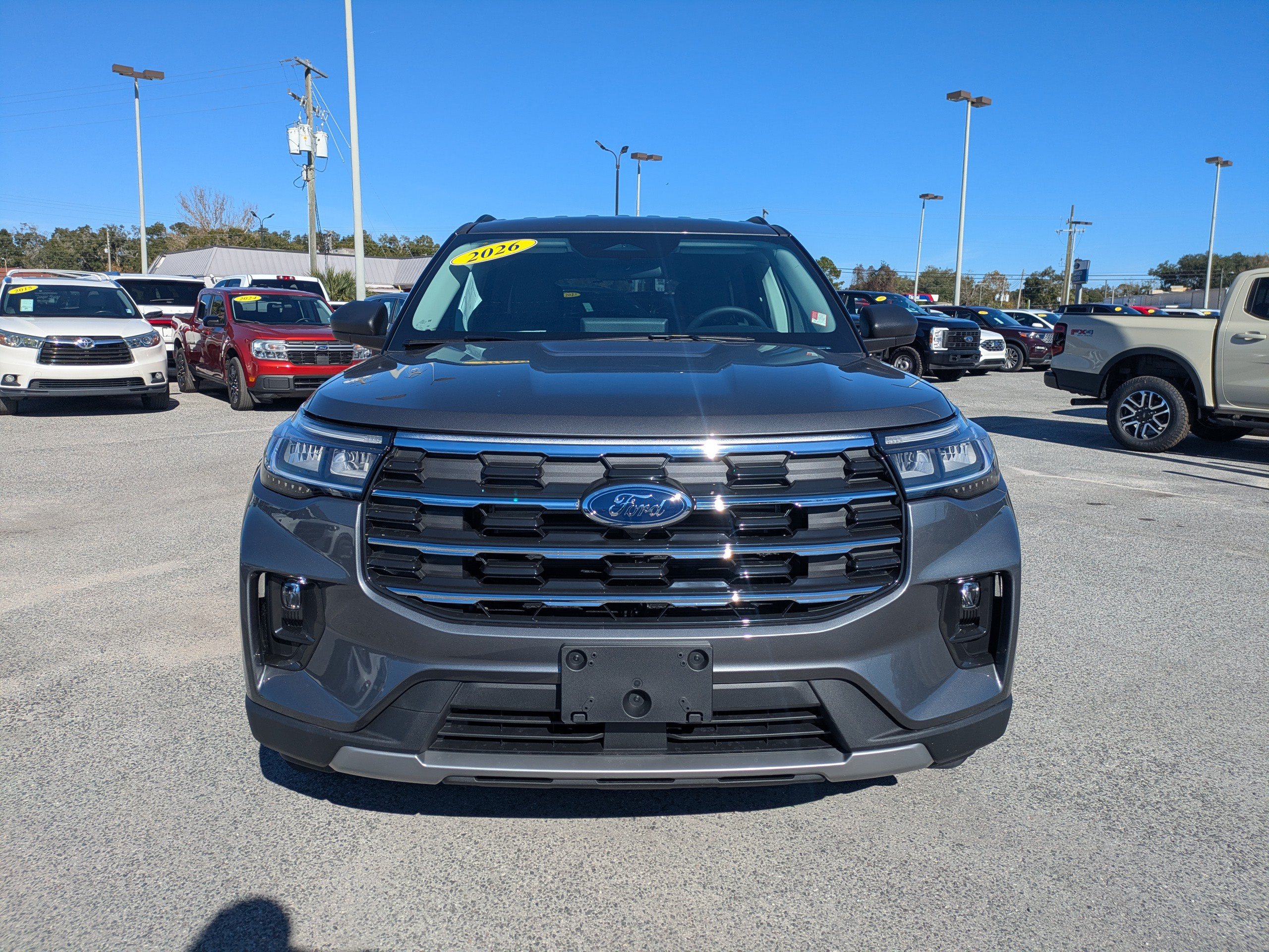New 2026 Ford Explorer Active w/ Active Comfort Package RWD image 8