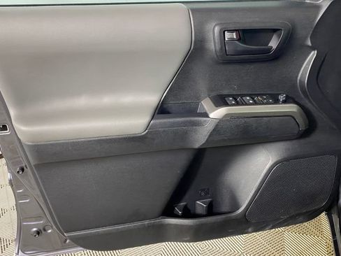 Certified 2023 Toyota Tacoma SR5 AWD/4WD image 20