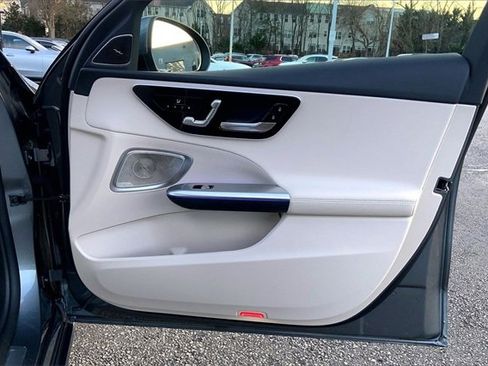 Used 2025 Mercedes-Benz C 300 4MATIC Sedan image 19