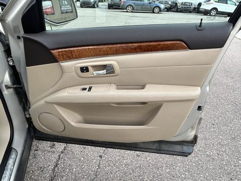 Used 2008 Cadillac SRX w/ Utility Package AWD/4WD image 16
