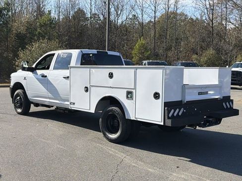 New 2026 RAM 3500 Tradesman AWD/4WD image 10