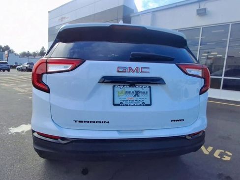 Used 2023 GMC Terrain SLT w/ Elevation Edition image 3