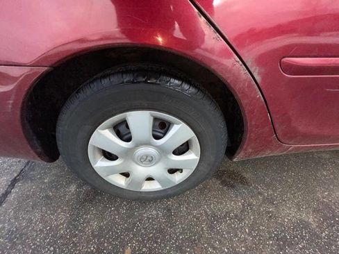 Used 2004 Toyota Camry LE image 15