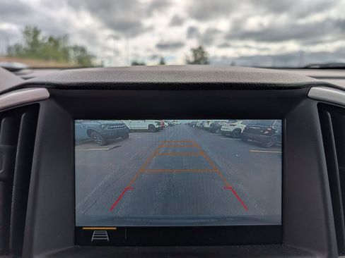 Used 2021 GMC Terrain SLT w/ Infotainment Package II AWD/4WD image 17