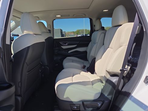 New 2026 Subaru Ascent Limited image 7