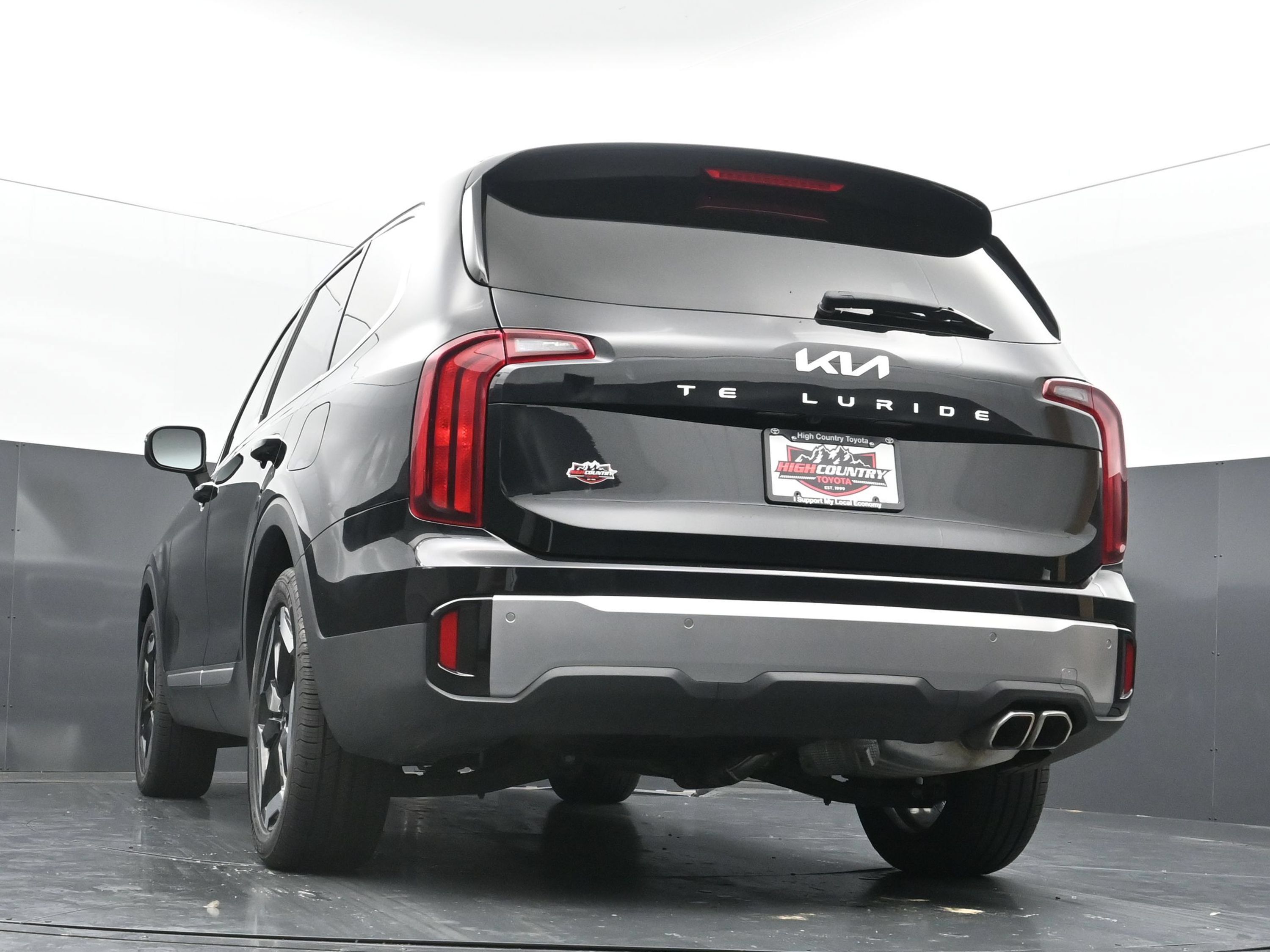 Used 2025 Kia Telluride S FWD image 38