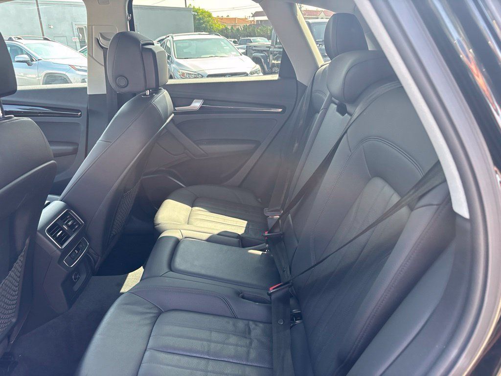 Used 2018 Audi Q5 2.0T Premium AWD/4WD image 12