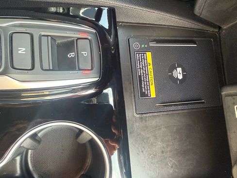 Used 2025 Honda Passport Black Edition image 39