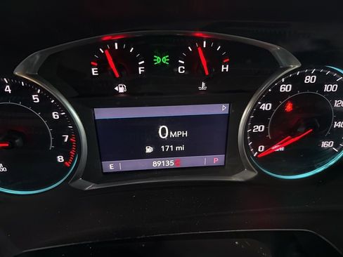 Used 2020 Chevrolet Traverse LT image 9