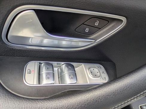 Used 2024 Mercedes-Benz GLE 350 4MATIC image 8