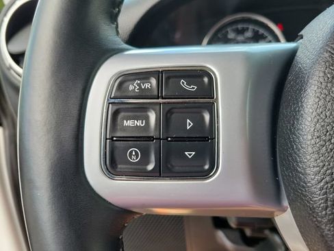 Used 2014 Jeep Wrangler Unlimited Rubicon AWD/4WD image 24