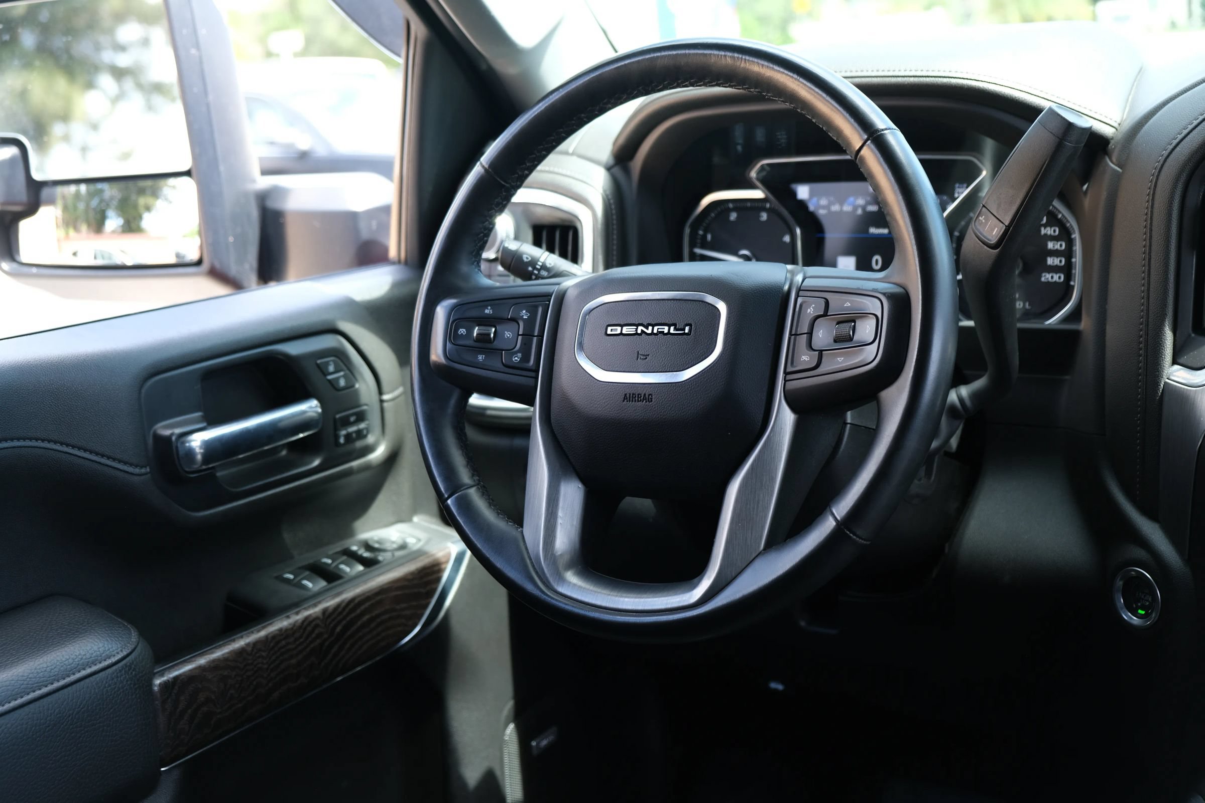 Used 2023 GMC Sierra 3500 Denali w/ Denali Ultimate Package AWD/4WD image 25