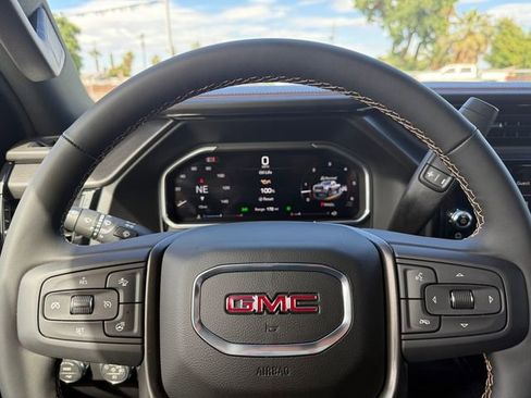 New 2026 GMC Sierra 2500 AT4 w/ AT4 Premium Plus Package AWD/4WD image 9
