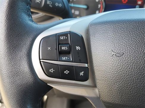 Used 2023 Ford Explorer XLT image 21