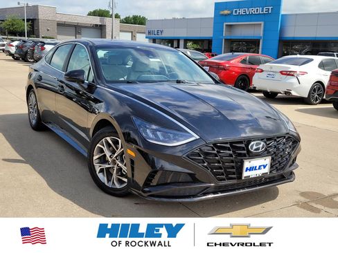 Used 2022 Hyundai Sonata SEL FWD image 1