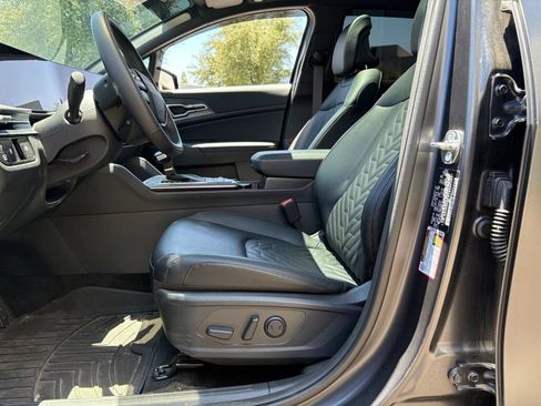 Used 2026 Kia Sportage X-Line w/ X-Line Premium Package AWD/4WD image 9