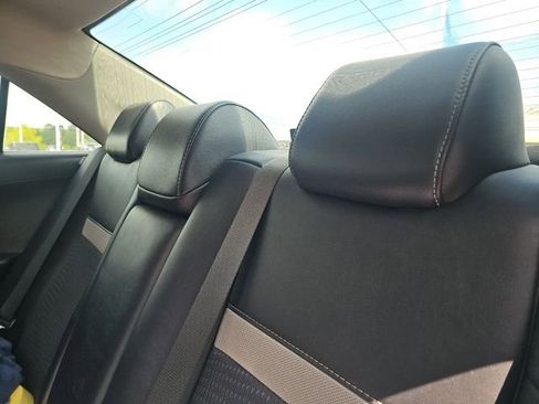 Used 2013 Toyota Camry SE FWD image 13
