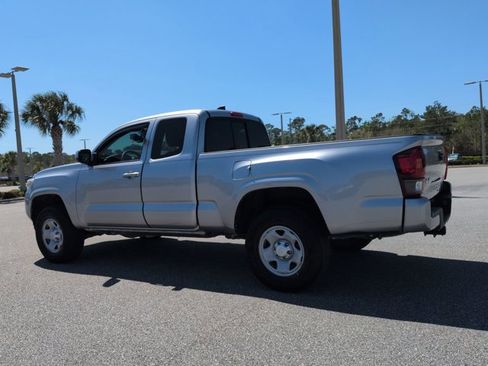 Used 2019 Toyota Tacoma SR image 7
