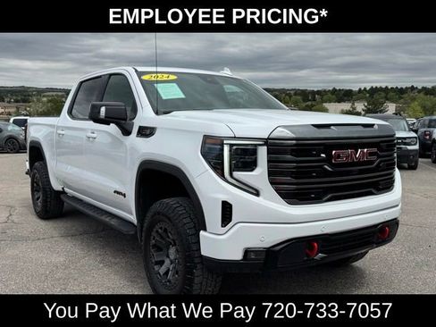 Used 2024 GMC Sierra 1500 AT4 w/ Technology Package AWD/4WD image 9