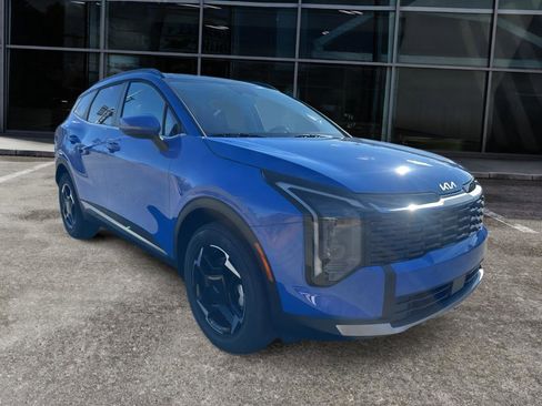 New 2026 Kia Sportage EX image 3