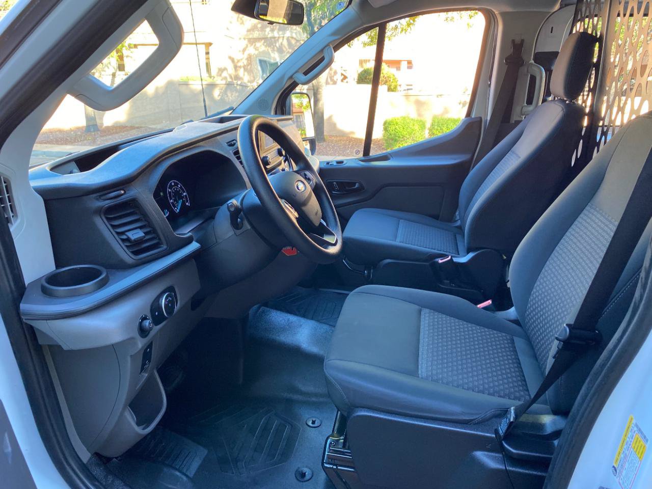 Used 2025 Ford Transit 250 Low Roof w/ Exterior Upgrade Package RWD image 28